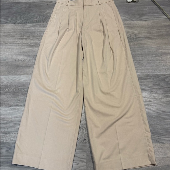 Banana Republic Pants - Banana Republic Cream High Rise Wide-Leg Pants